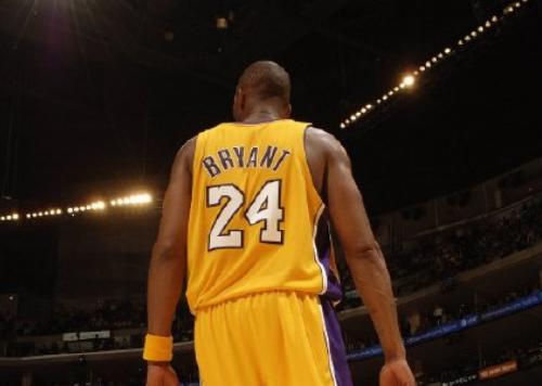 科比单场81分，2006年奇迹之夜的不朽传奇