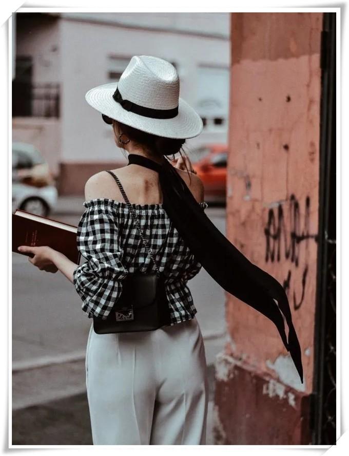 爵士帽，女性时尚的优雅点缀