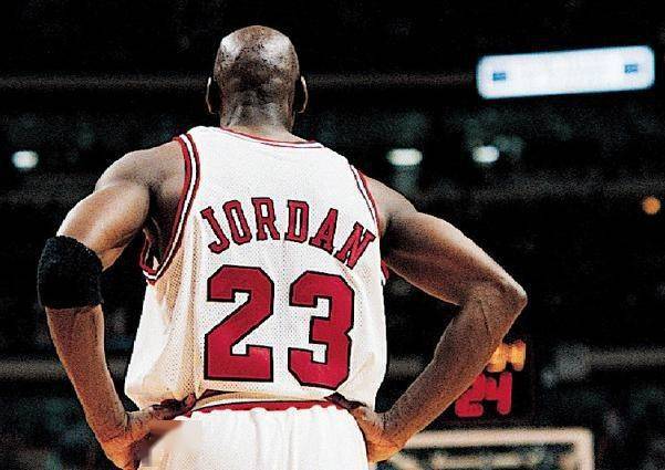 篮球衣23号，传奇的印记——迈克尔·乔丹的篮球之旅