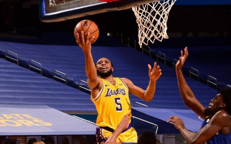 湖人新星，塔克——身高臂展的完美结合体