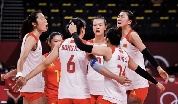 逆风翻盘，乒乓球混双赛场上的不屈之魂