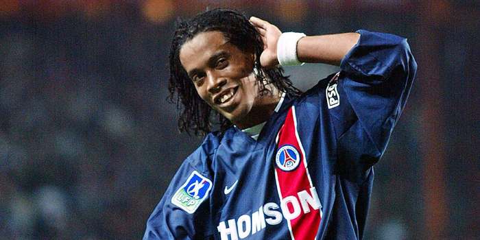 小罗的足球之旅，从辉煌到隐退的背后