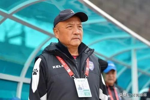 昆山FC足球俱乐部，队员名字背后的故事与荣耀