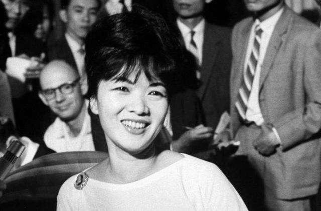 黄蜂尾后针，最毒妇人心——传统观念下的性别偏见与现代视角的反思