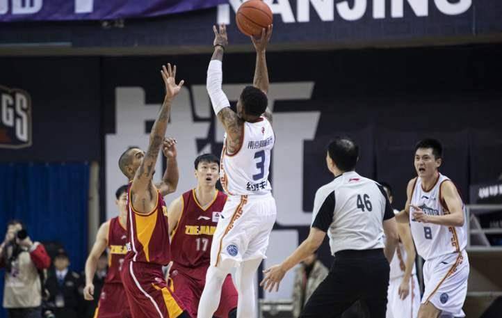 探索CBA赛季的精彩，何时比赛？