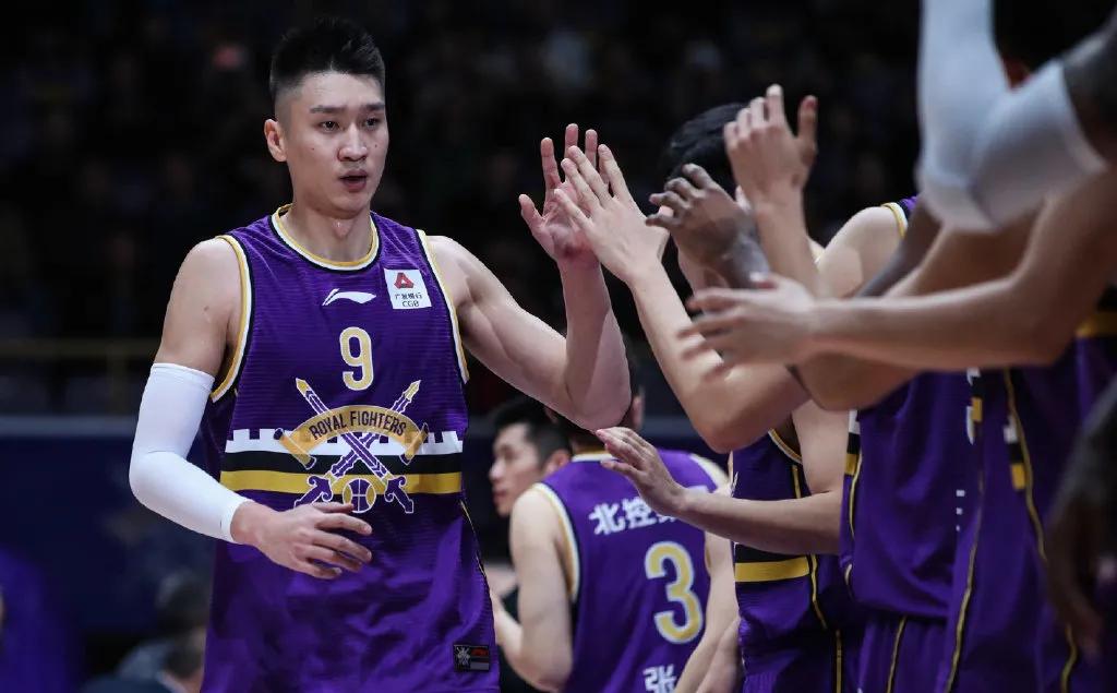 马布里与他的妻子，跨越身高的爱恋