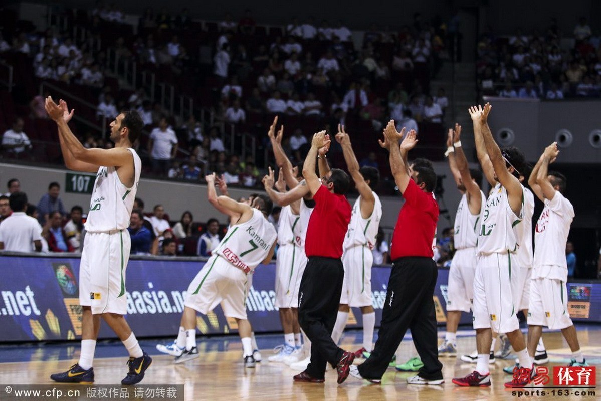 中国男篮VS伊朗，历史交锋与未来展望