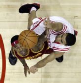 火箭VS骑士，12月12日的经典对决