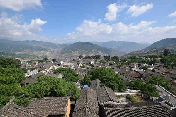 云南旅游线路一览表，探索彩云之南的绝美风光